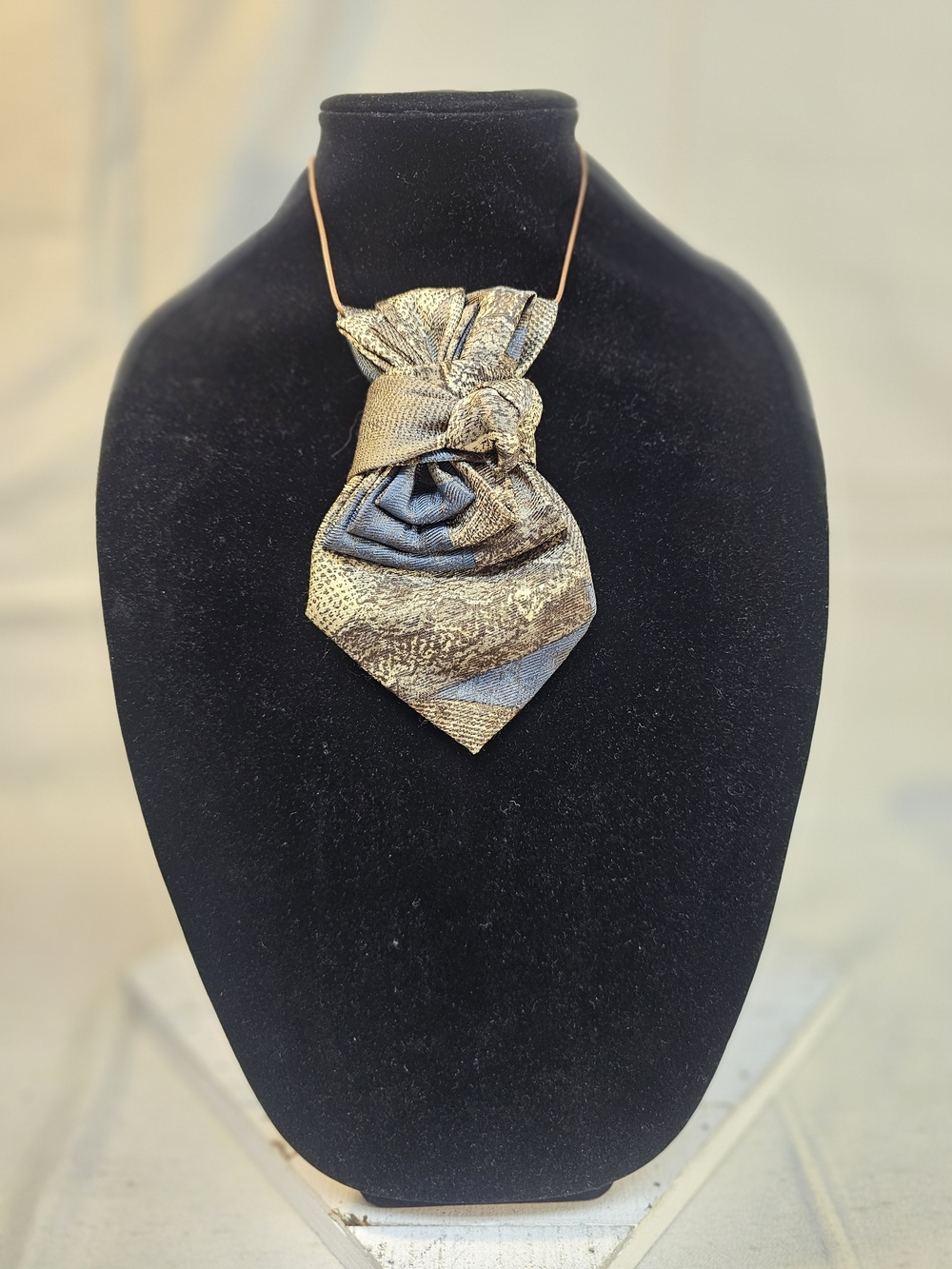 Women's Elegant Gold Blue & Black Fabric Knot Necktie Necklace